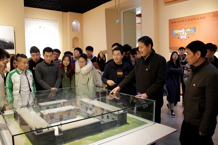 参观马本斋纪念馆.JPG 参观马本斋纪念馆.JPG