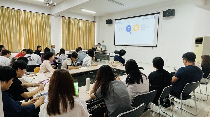 刘欣彤老师经验分享.JPG 刘欣彤老师经验分享.JPG