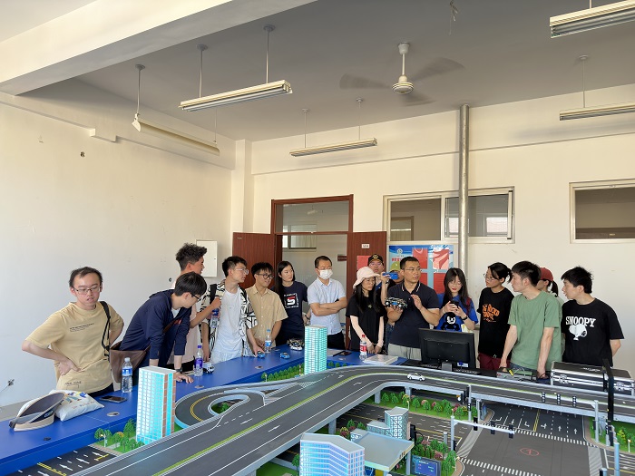 图片3.jpg 图片3.jpg