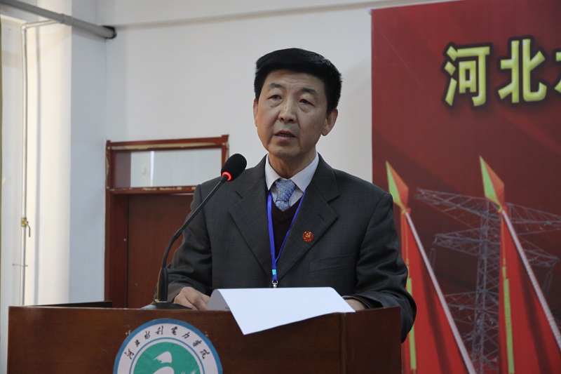 工会常务副主席时文通作工会工作报告.JPG 工会常务副主席时文通作工会工作报告.JPG